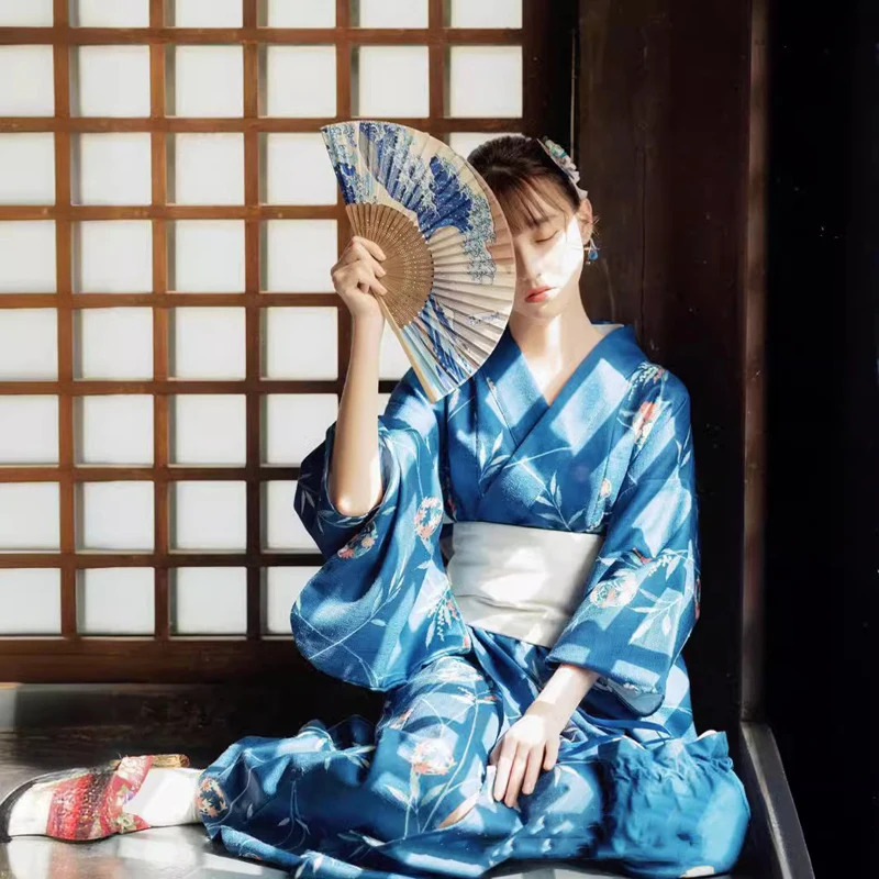 Anime Cosplay Photoshoot - 2024 Kimono tradizionale abito giapponese Cosplay