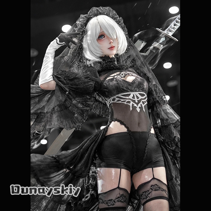 825NieRAuomta 2B Fanart Costum - Anime Cosplay Photoshoot recensione e prezzo